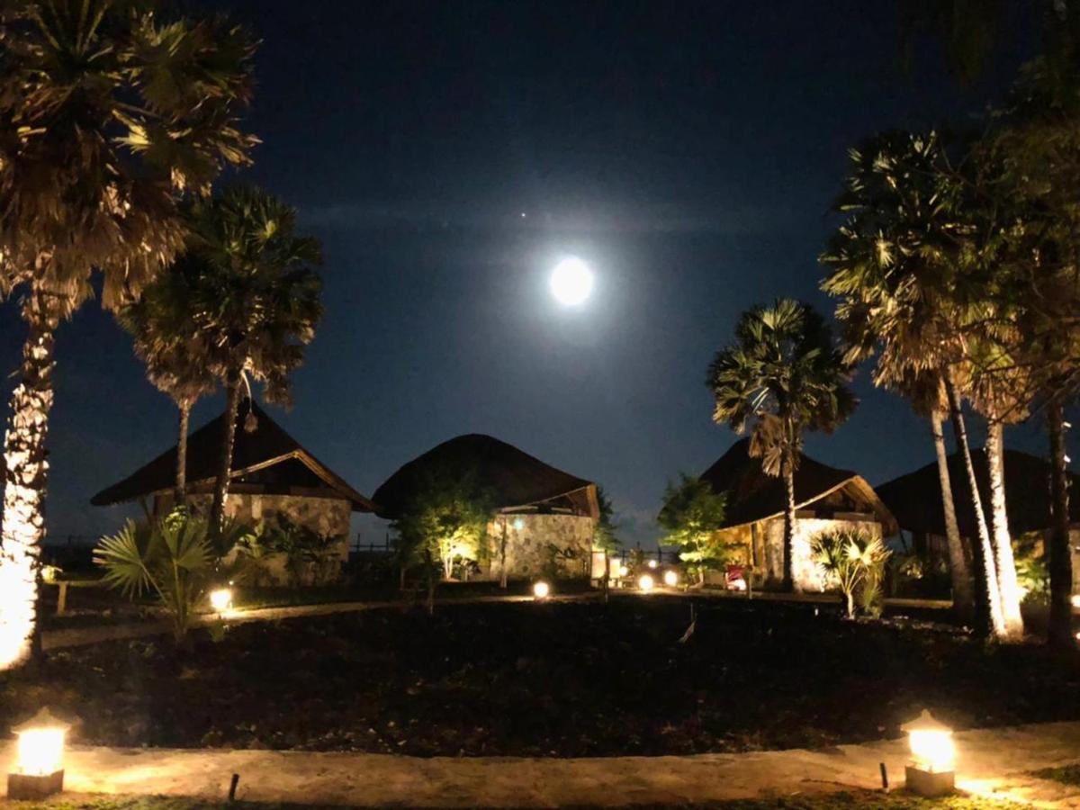 Tanoma Sumba Hotell Maujawa Eksteriør bilde